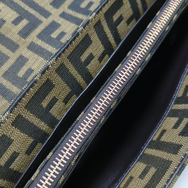 Canvas Brown