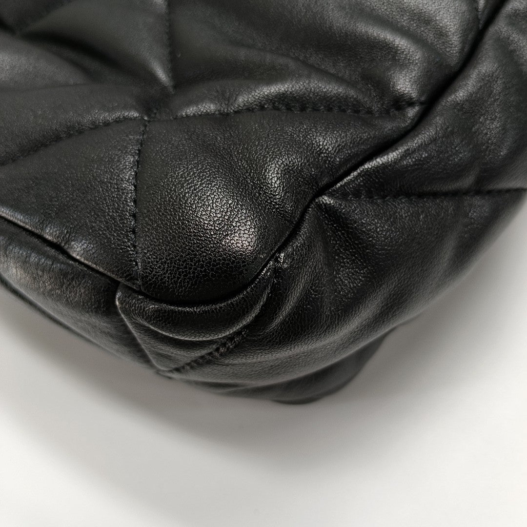 CHANEL 19 Large Quilted Lambskin Black