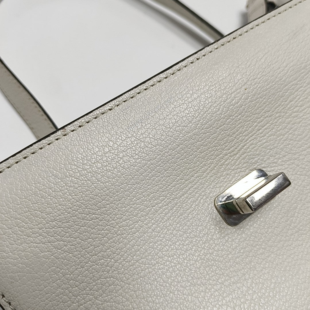 Calfskin White