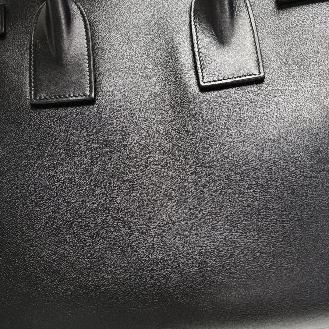 SAC DE JOUR Calfskin Black