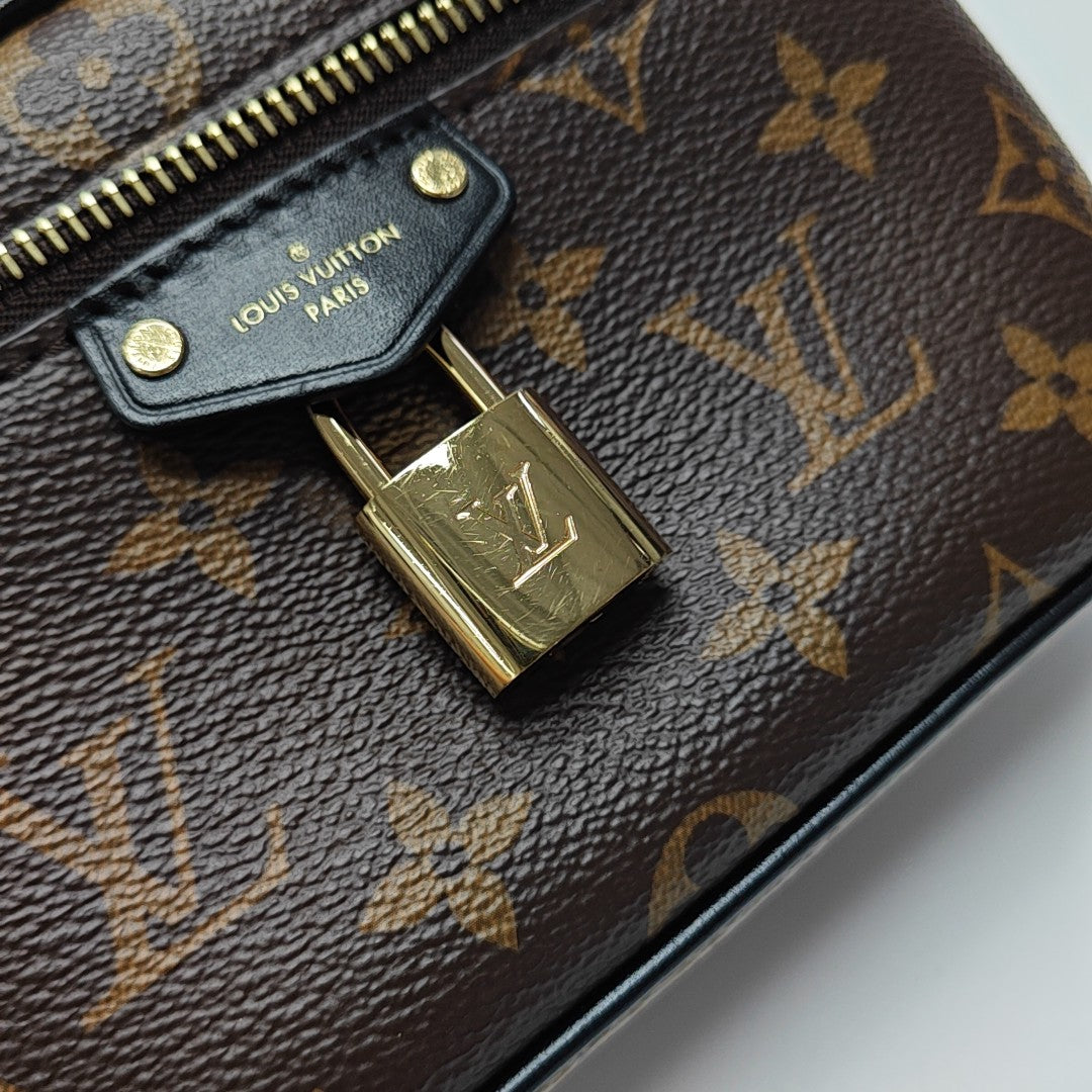 Vanity Chain Pouch Monogram Coated Canvas Brown