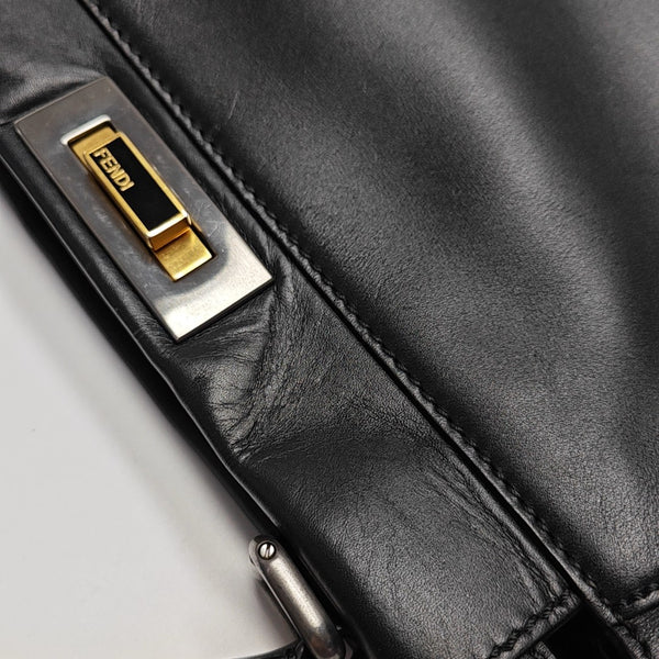 Peekaboo Medium Calfskin Black