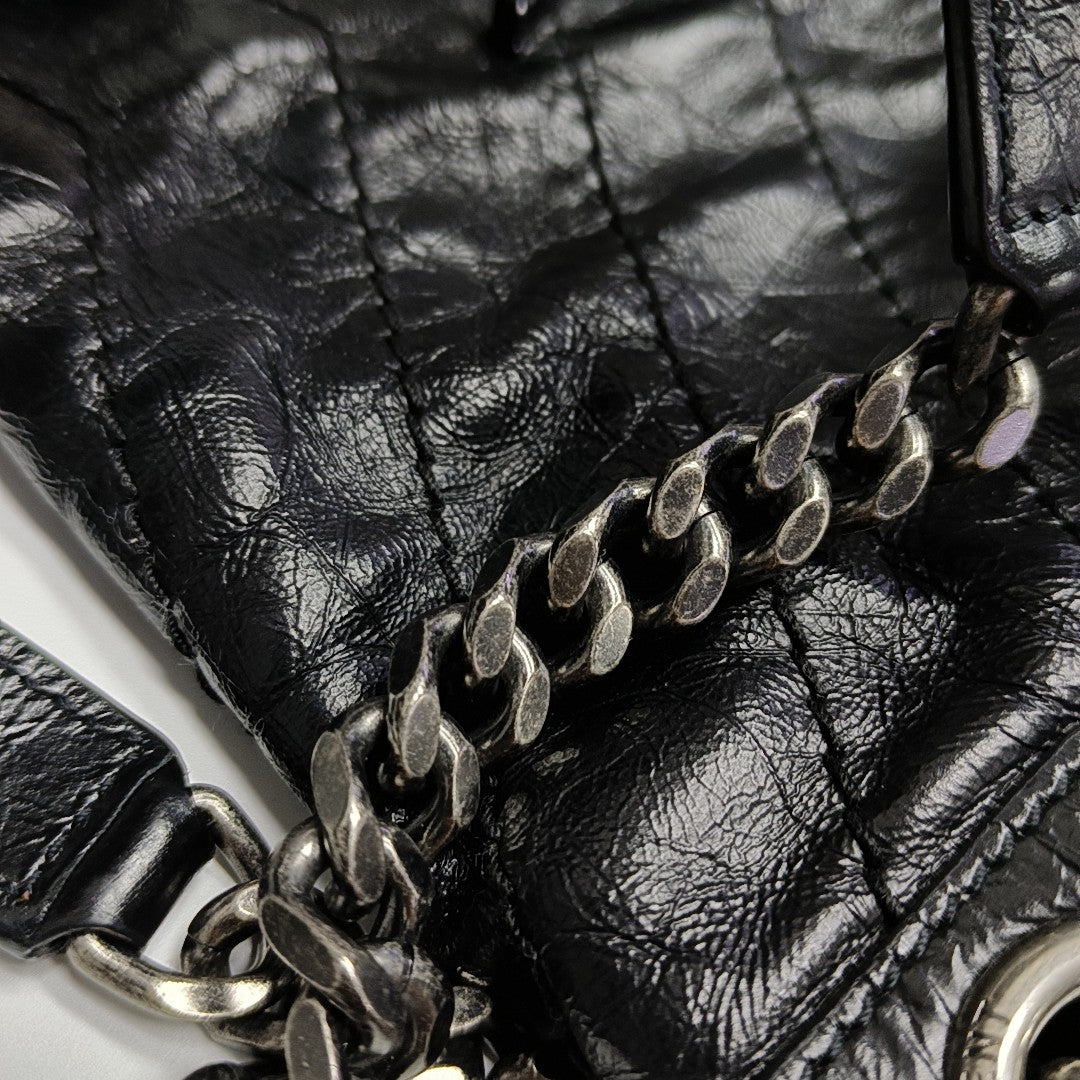 NIKI Medium Chevron Calfskin Black