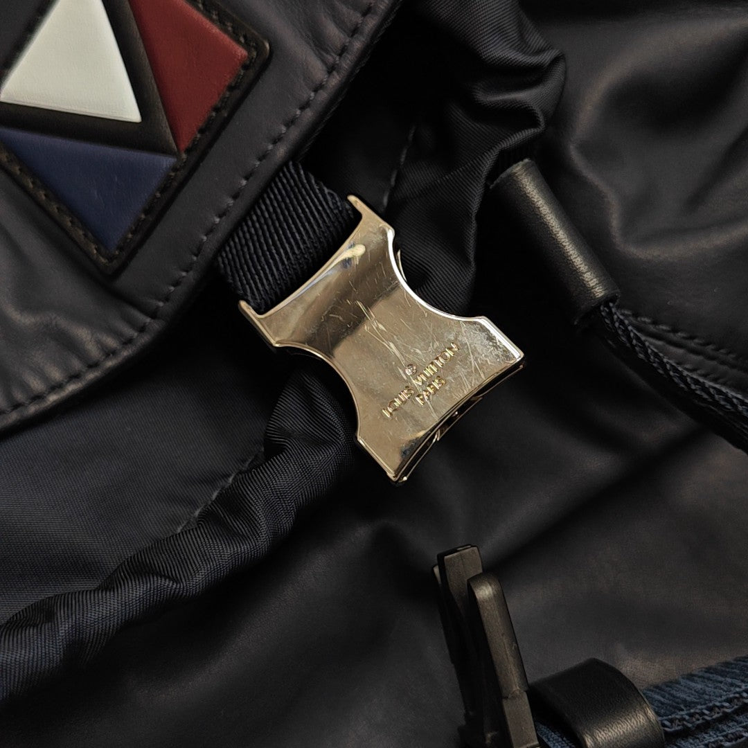 V LINE Calfskin Multicolor