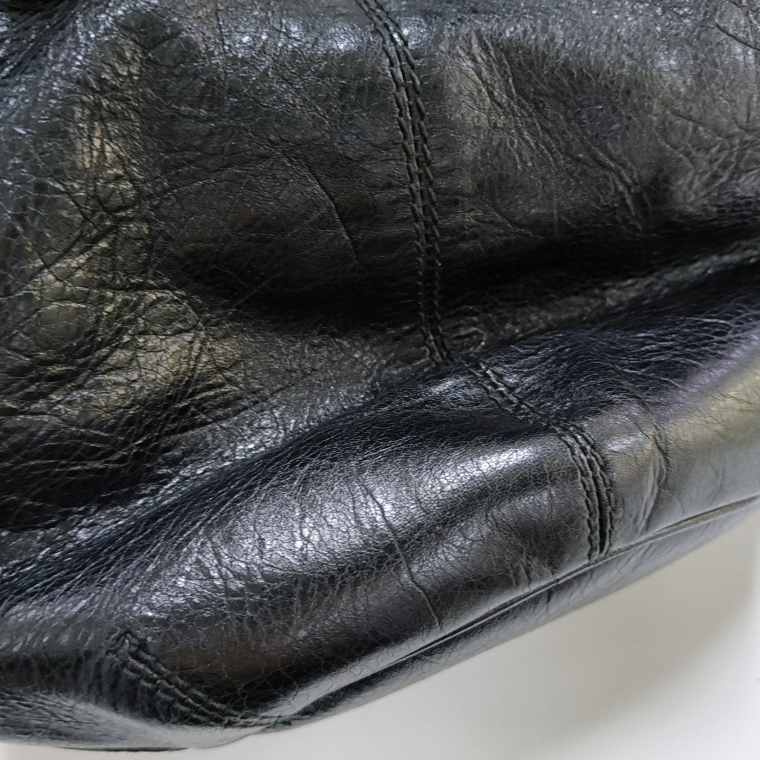 Pompon Bag Calfskin Black