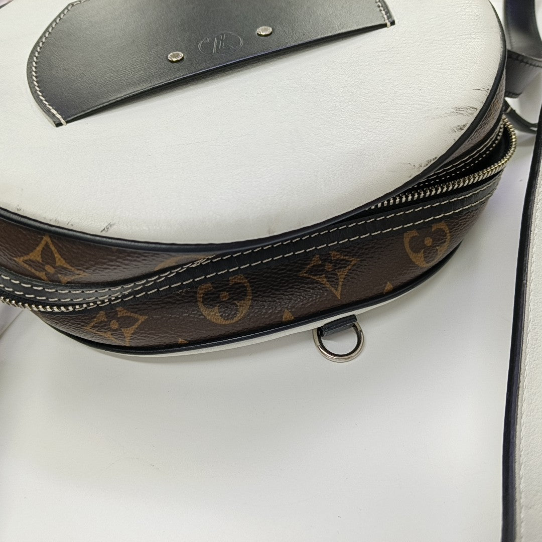 BOITE CHAPEAU Calfskin White