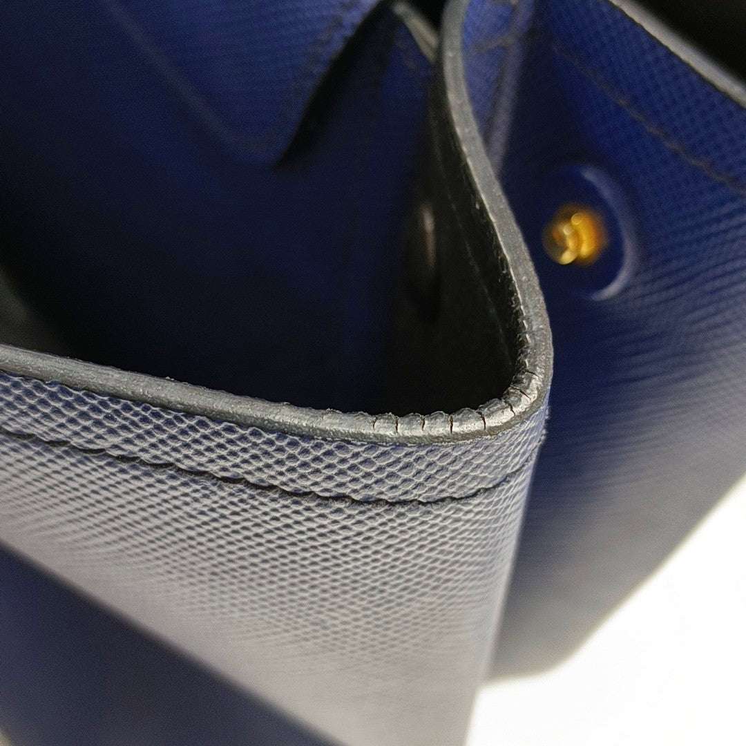Authenticated pre-owned  Double Saffiano Calfskin Blue - Tote Bag at Looply
