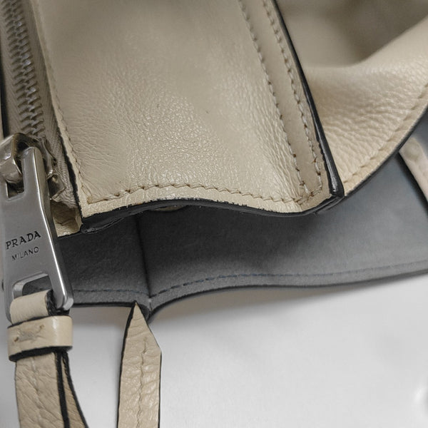 Etiquette Calfskin White