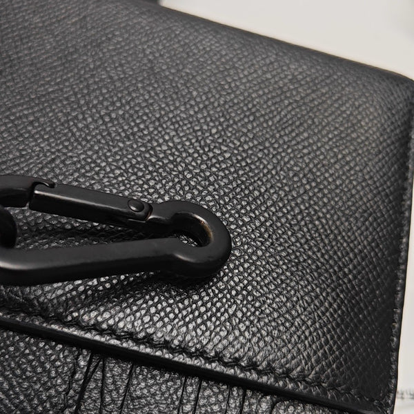 Authenticated pre-owned  30 Montaigne Calfskin Black - Shoulder Bag at Looply