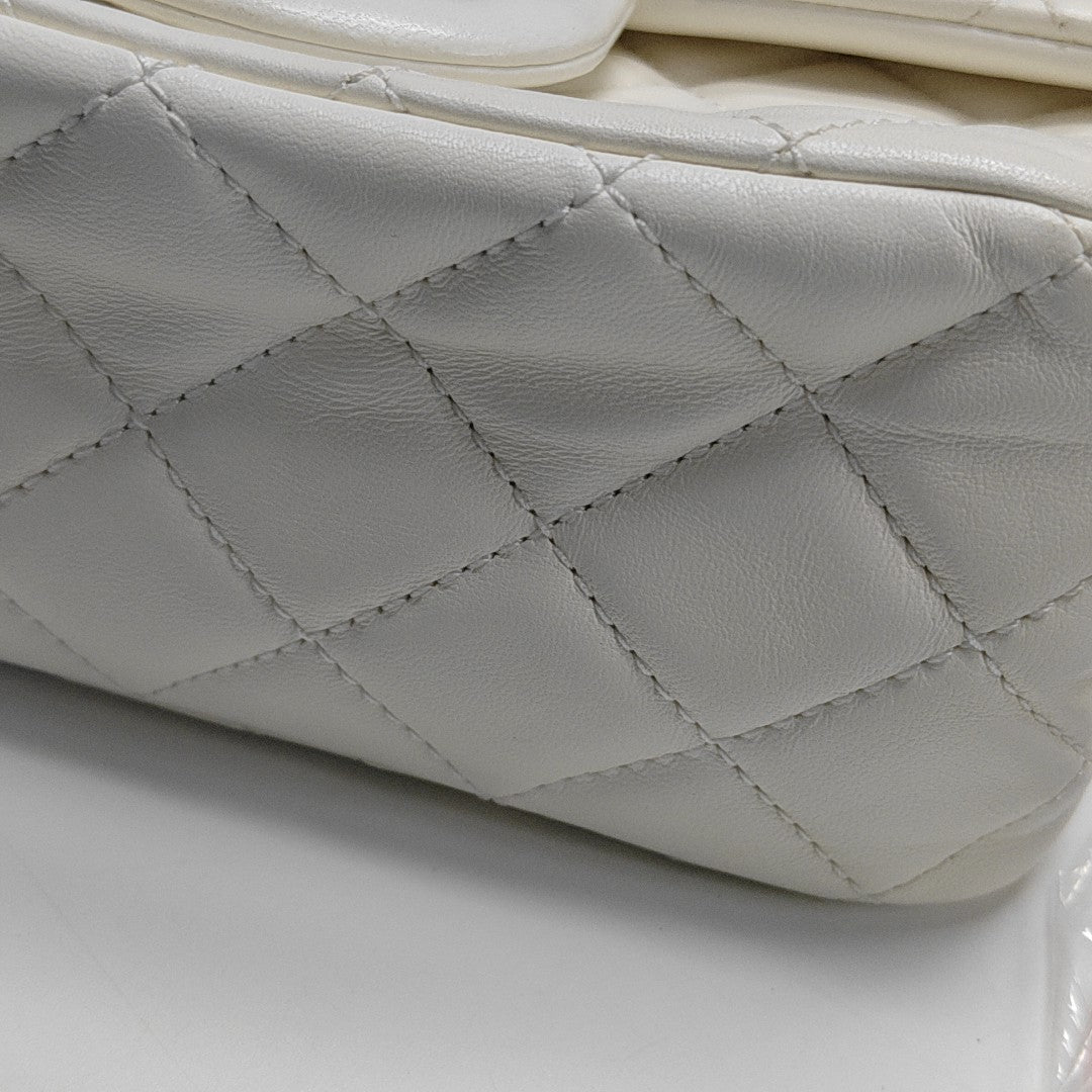 CLASSIC FLAP Mini Quilted Lambskin White