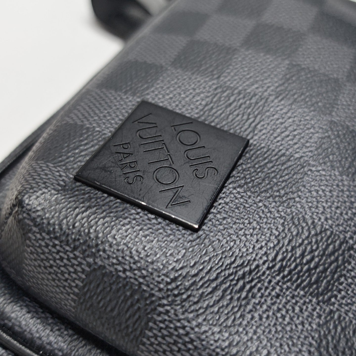 AVENUE Damier Graphite Coated Canvas Black