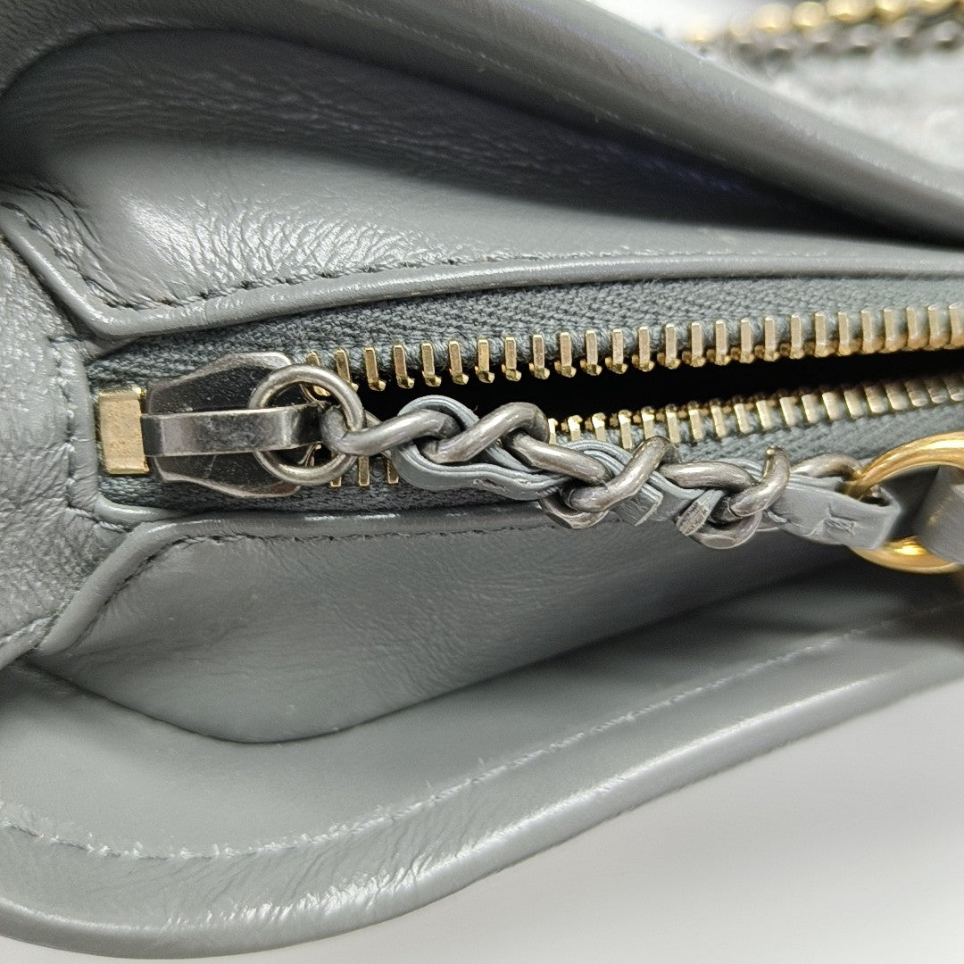 Authenticated pre-owned  GABRIELLE Small Quilted Wool Grey - Shoulder Bag at Looply