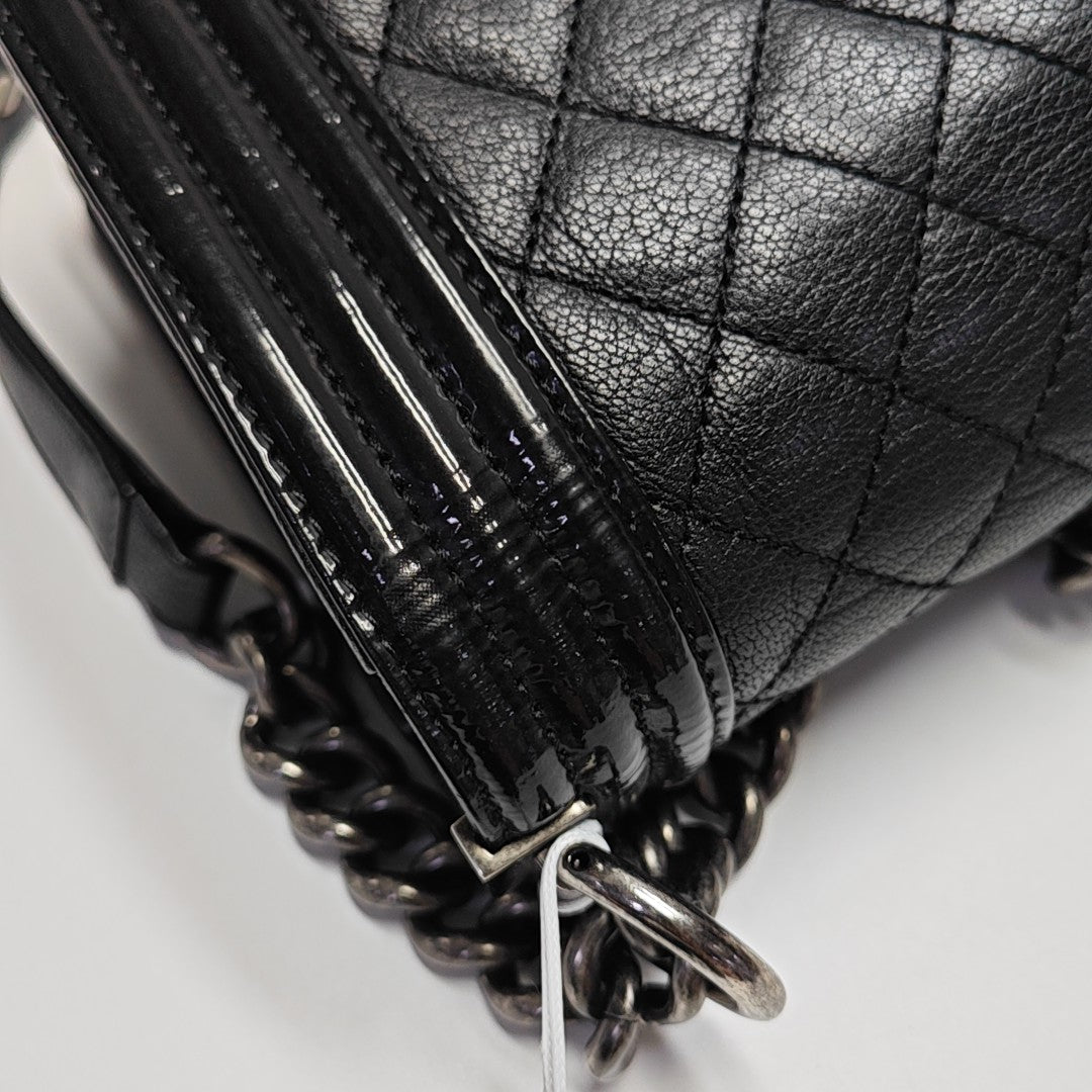 BOY CHANEL Medium Quilted Lambskin Black