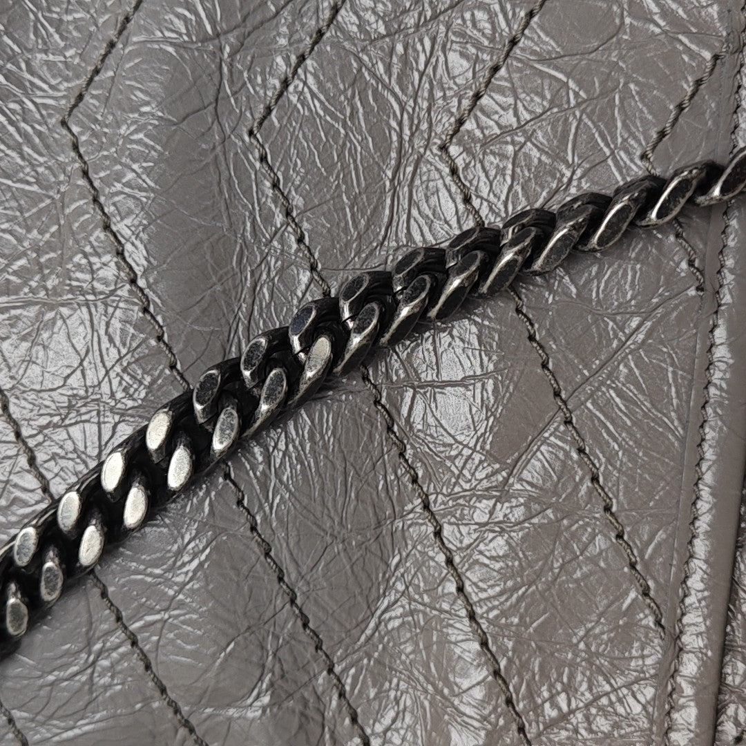 NIKI Medium Chevron Calfskin Gray