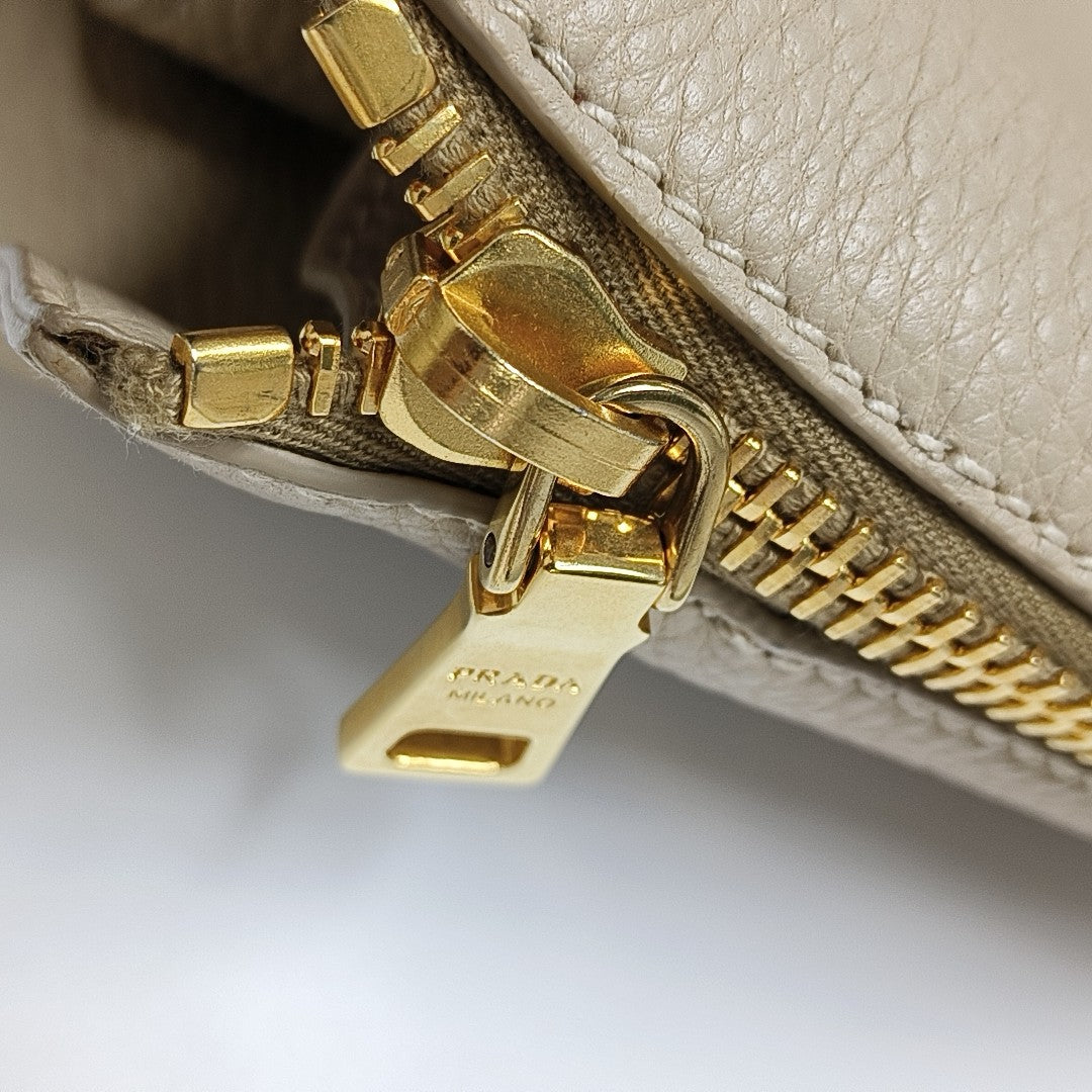 Vitello Calfskin Beige