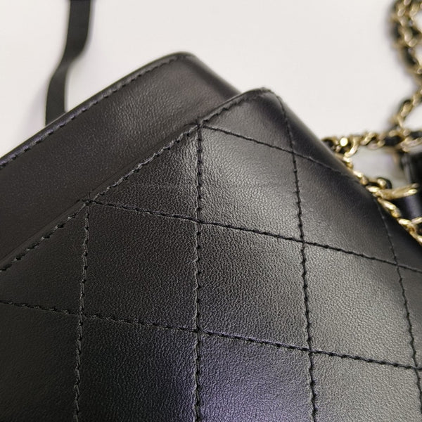 Quilted Lambskin Shoulder Bag Black