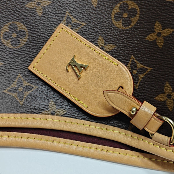 CARRYALL MM Monogram Coated Canvas Brown