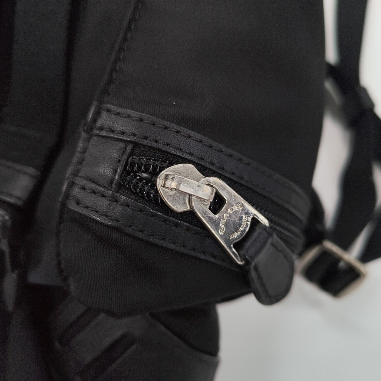HITCH Nylon Black