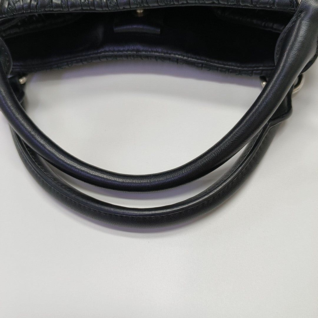 Avenue Quilted Lambskin Black