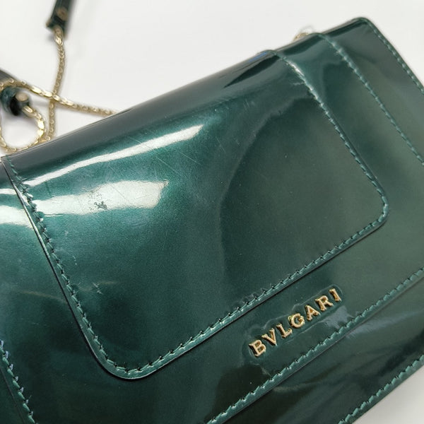 SERPENTI FOREVER Small Patent Leather Green