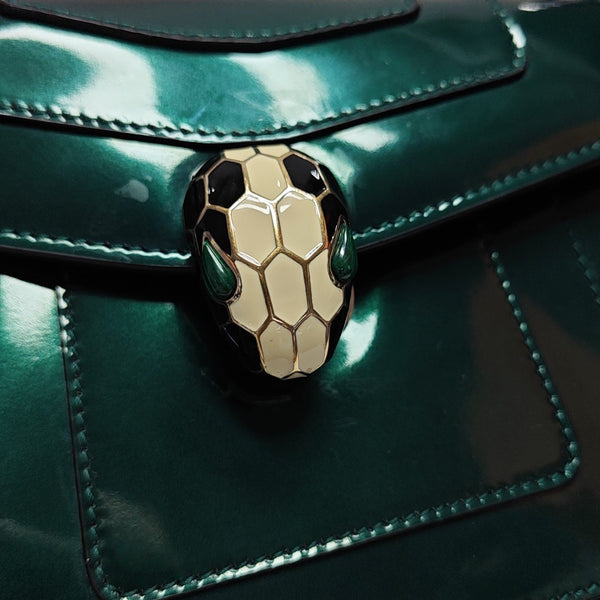 SERPENTI FOREVER Small Quilted Patent Leather Green