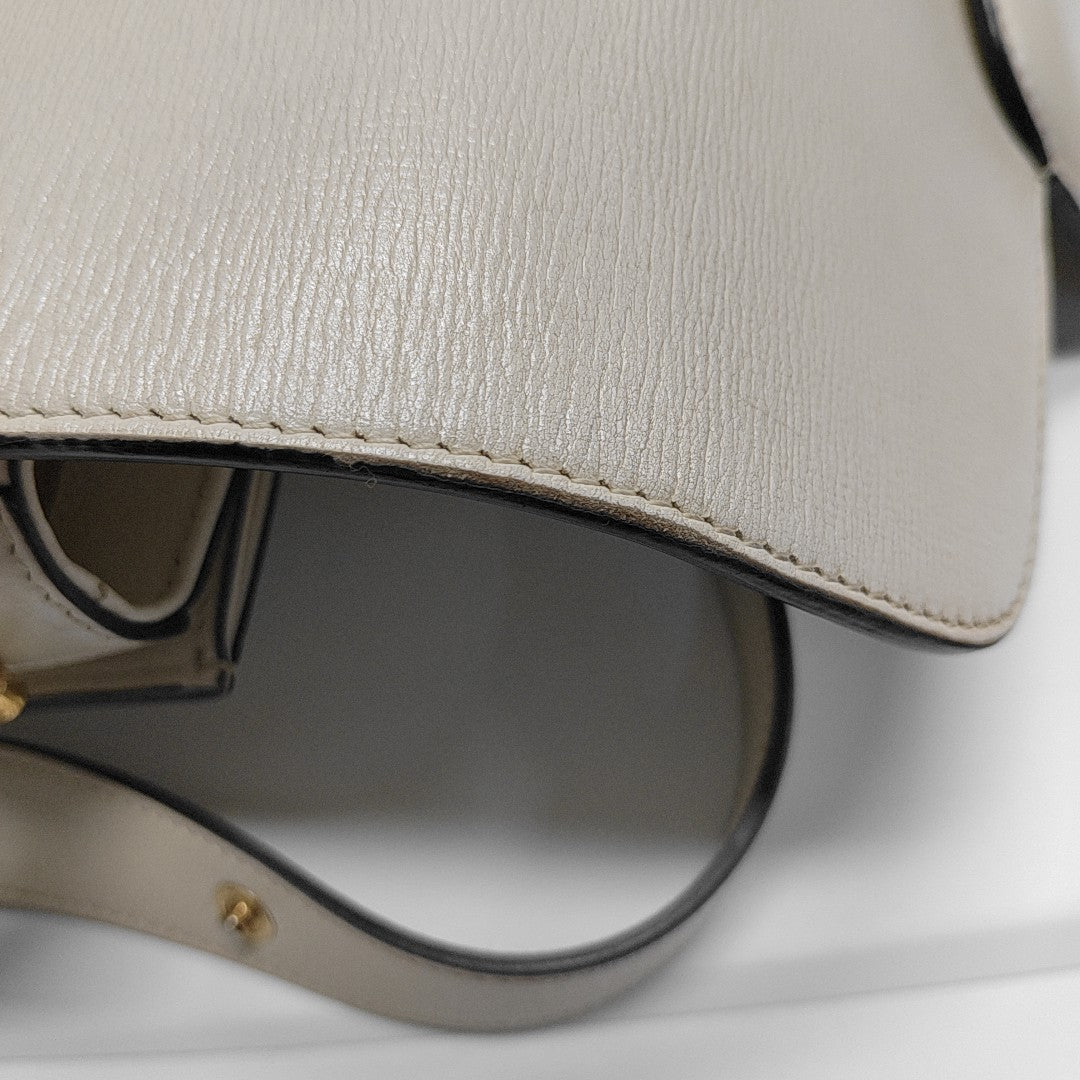 Authenticated pre-owned  Horsebit 1955 Small Calfskin White - Shoulder Bag at Looply