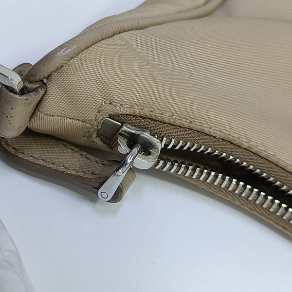 Re-Edition2005 Nylon Beige
