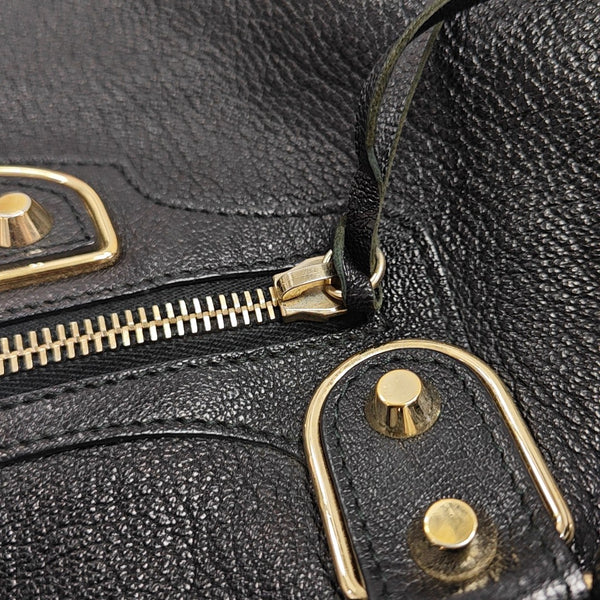 Classic Metallic Edge City Medium Lambskin Black