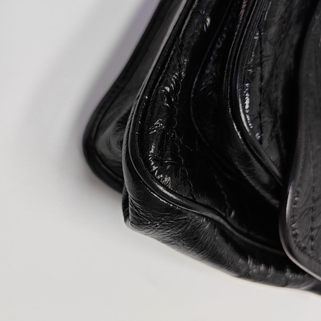 NIKI Medium Chevron Calfskin Black