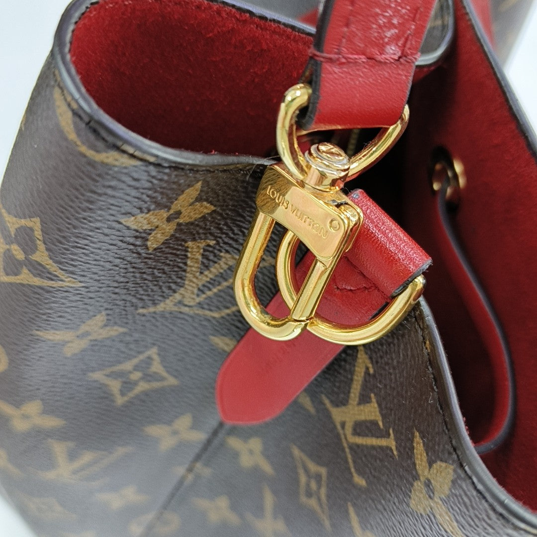 NÉONOÉ MM Monogram Coated Canvas Brown