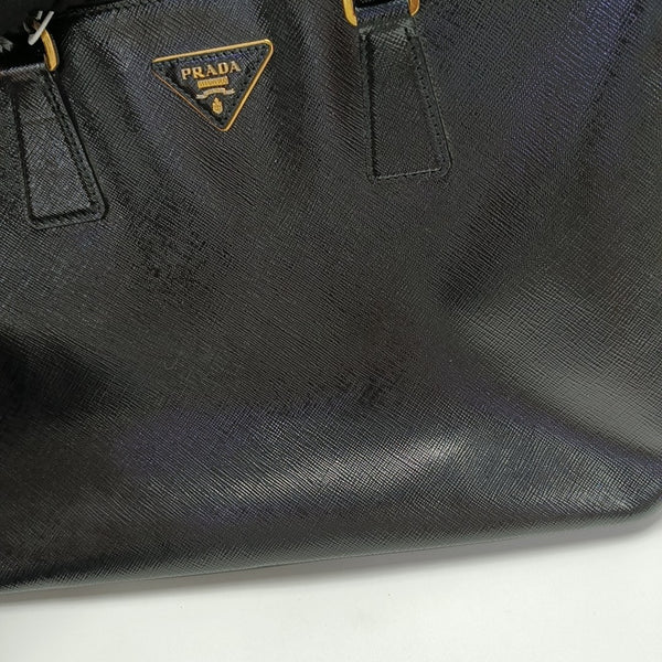 Galleria Medium Calfskin Black