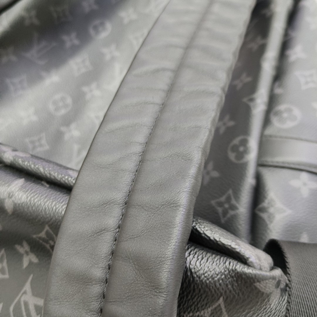 DISCOVERY Monogram Coated Canvas Gray