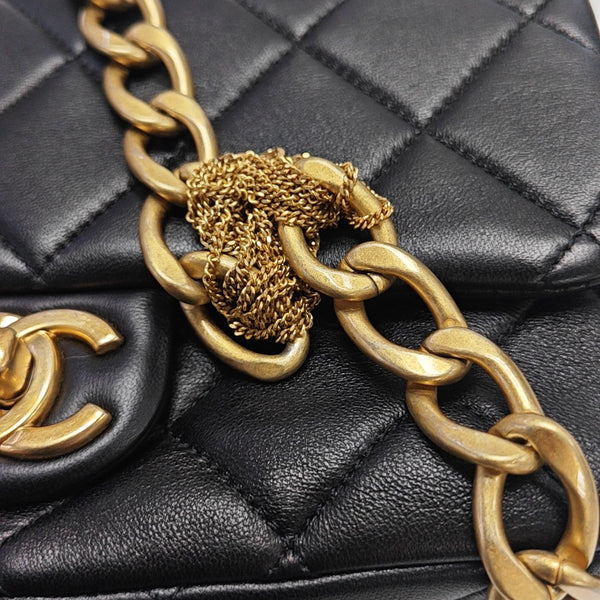 CLASSIC FLAP Mini Quilted Lambskin Black