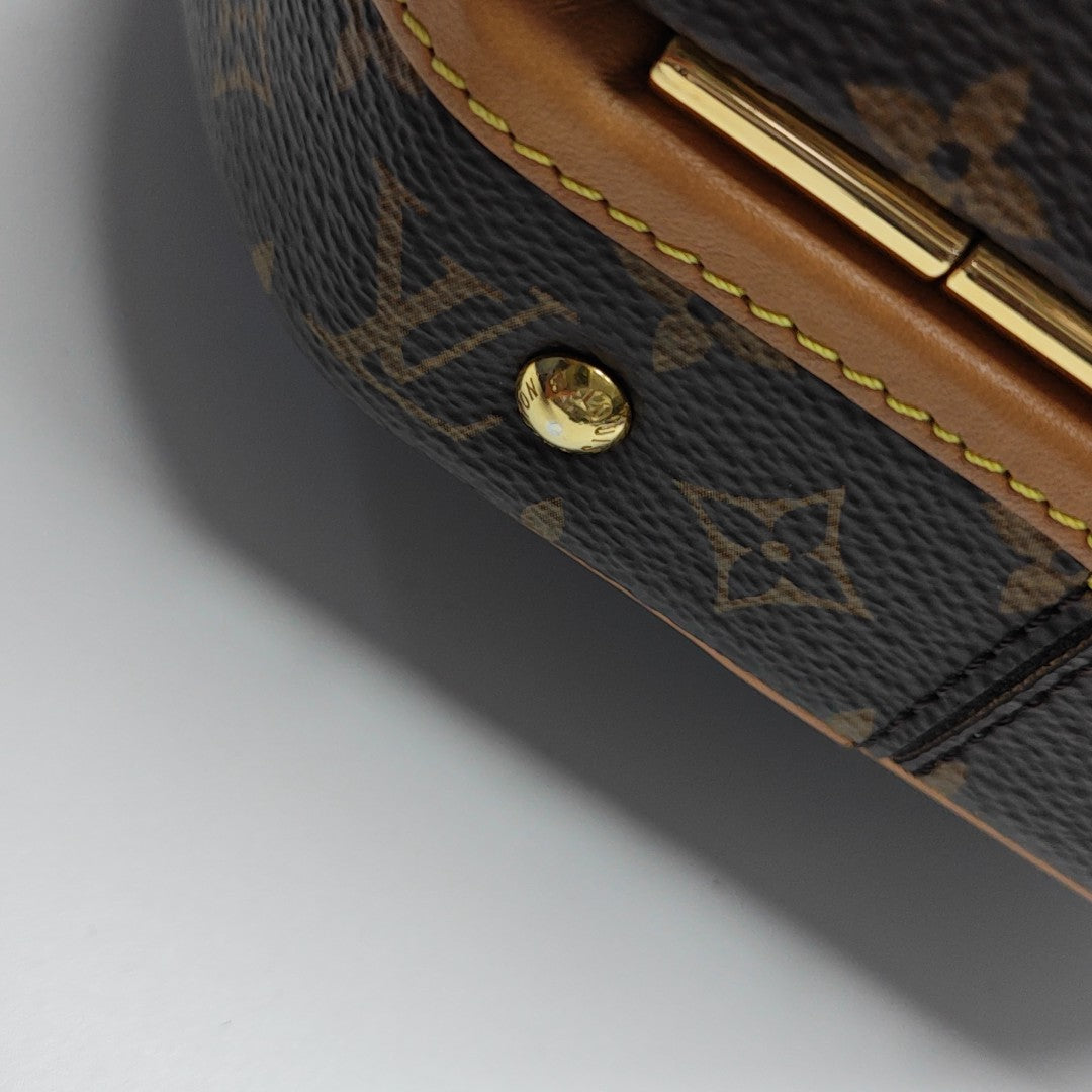 BOITE CHAPEAU PM Monogram Coated Canvas Brown