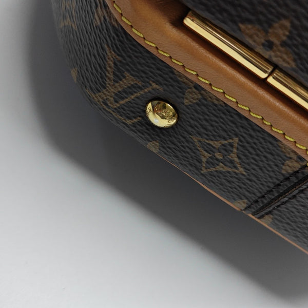 BOITE CHAPEAU PM Monogram Coated Canvas Brown