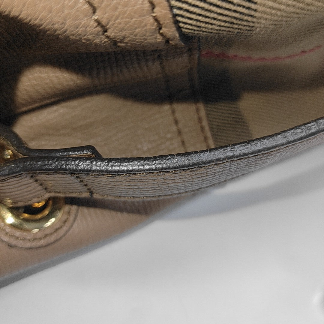 Canvas Brown
