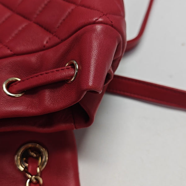 URBAN SPIRIT Small Quilted Lambskin Red