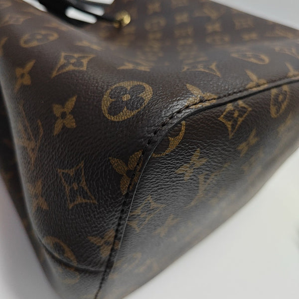 NÉONOÉ MM Monogram Coated Canvas Brown