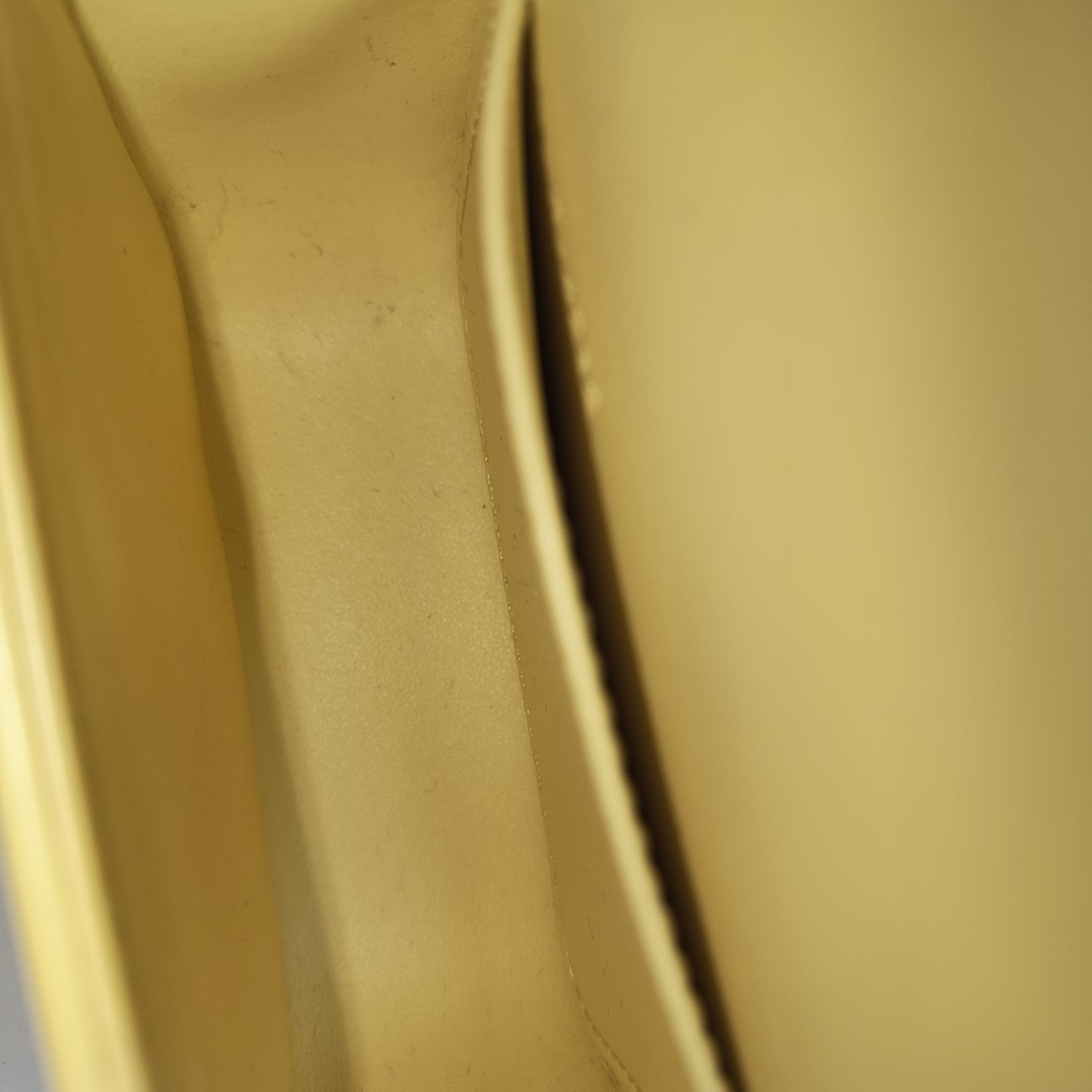 TRIOMPHE Mini Calfskin Yellow