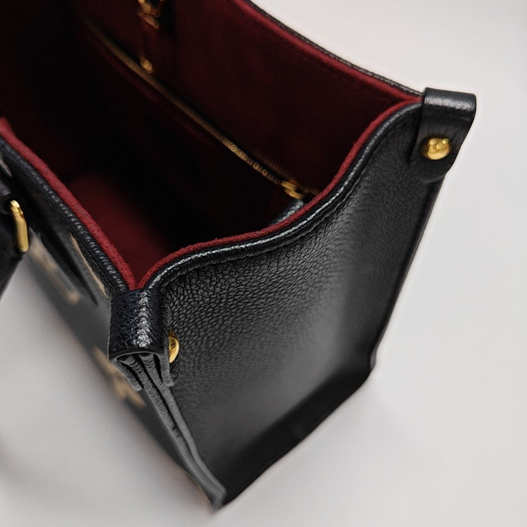 ONTHEGO PM Calfskin Black