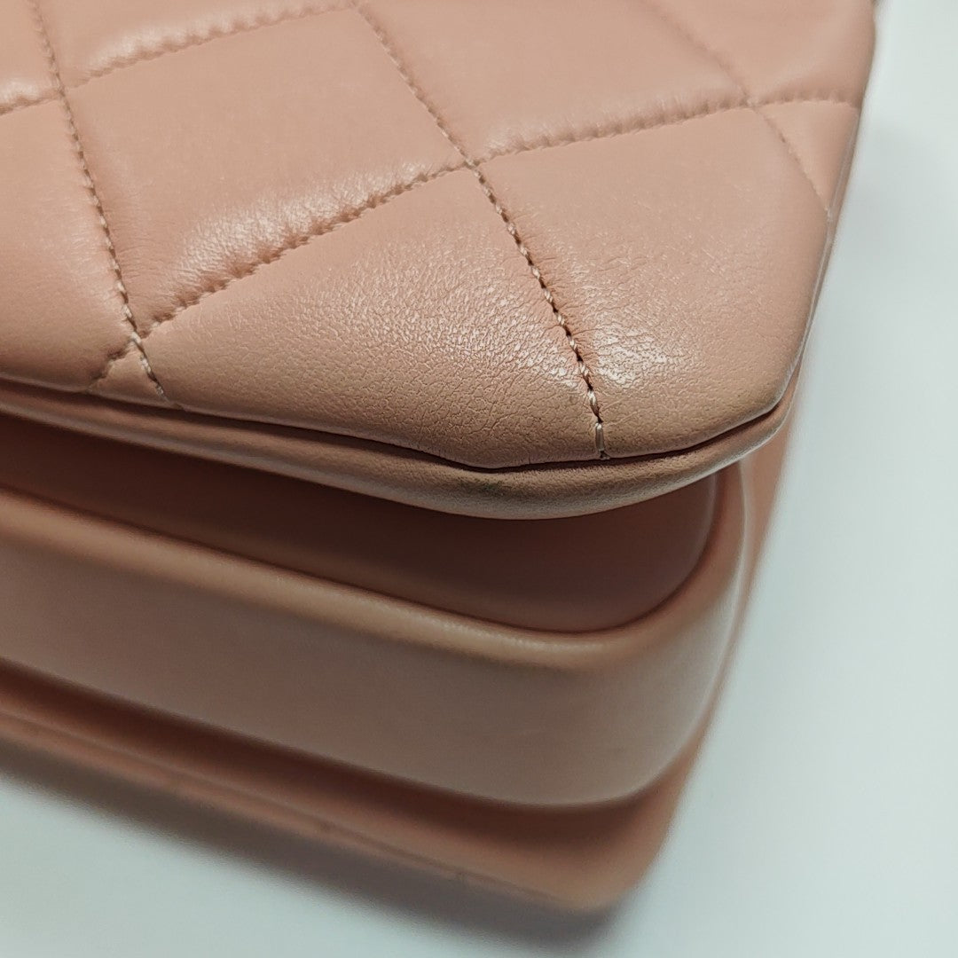 TRENDY CC Small Quilted Lambskin Pink