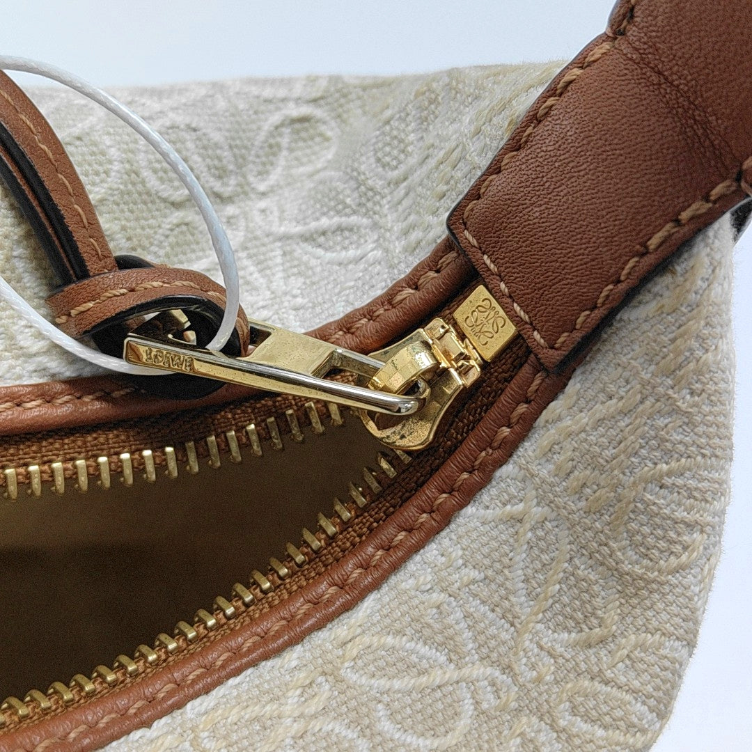 Cubi Monogram Canvas Beige