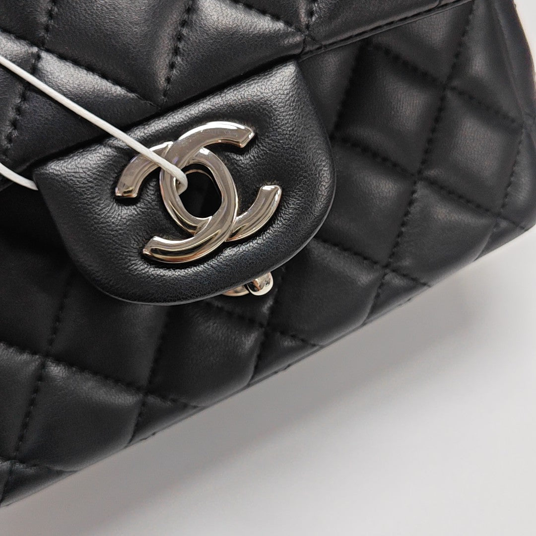 CLASSIC FLAP Mini Quilted Lambskin Black