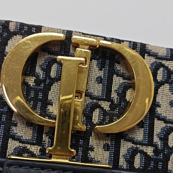 30 Montaigne Mini Oblique Canvas Blue