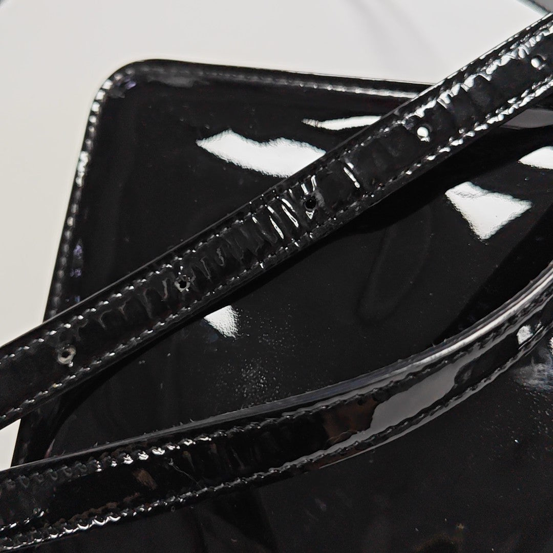 Karligraphy Patent Leather Black