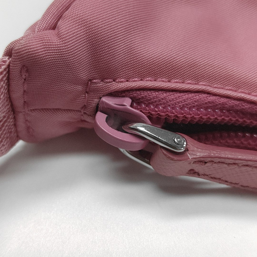 Re-Edition2000 Mini Nylon Red
