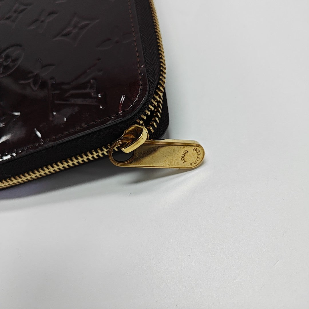ZIPPY Patent Leather Red Wallet