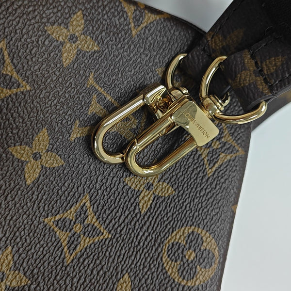 MÉTIS MM Monogram Coated Canvas Brown
