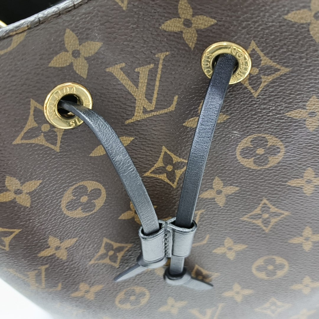 NÉONOÉ MM Monogram Coated Canvas Brown