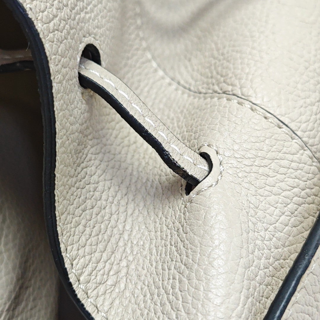 Hammock Medium Calfskin White